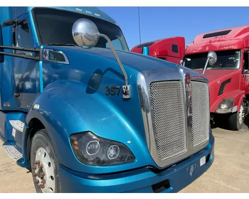 KENWORTH T680 Hood