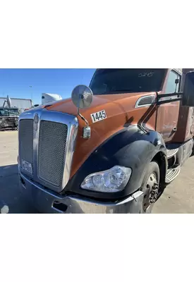 KENWORTH T680 Hood