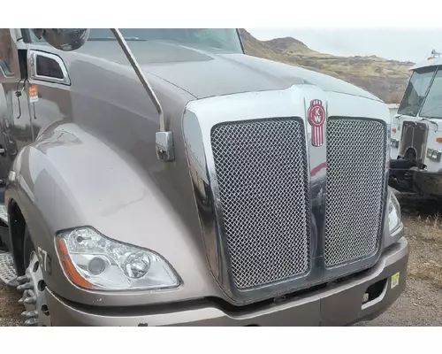 KENWORTH T680 Hood