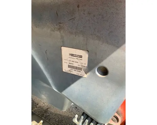 KENWORTH T680 Hood