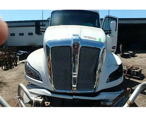 KENWORTH T680 Hood