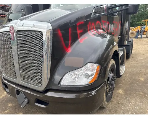 KENWORTH T680 Hood