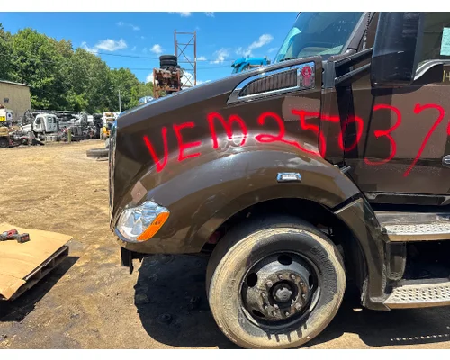 KENWORTH T680 Hood