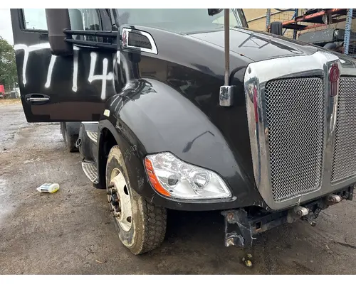 KENWORTH T680 Hood