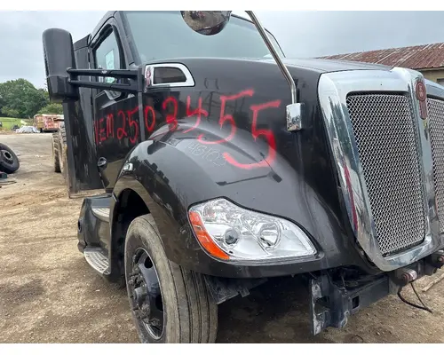 KENWORTH T680 Hood