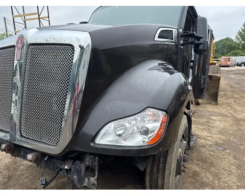 KENWORTH T680 Hood
