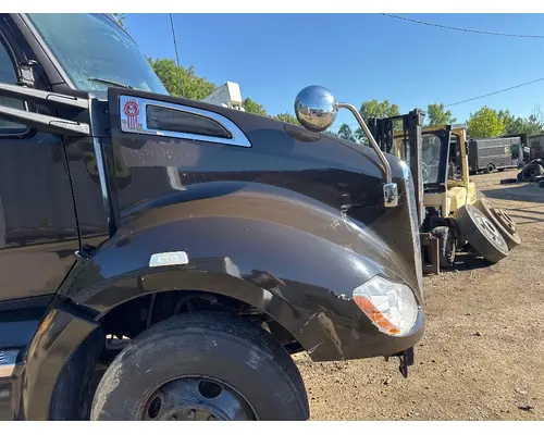 KENWORTH T680 Hood