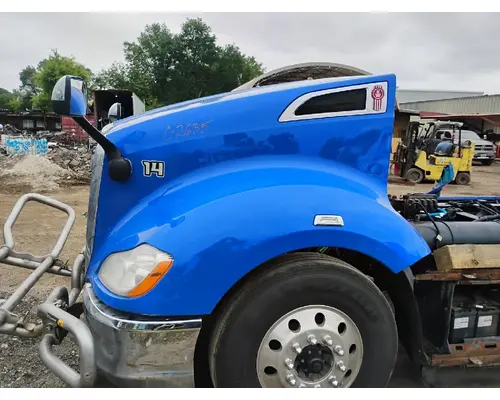 KENWORTH T680 Hood