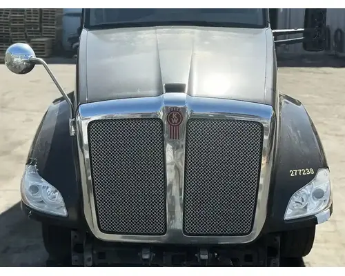 KENWORTH T680 Hood