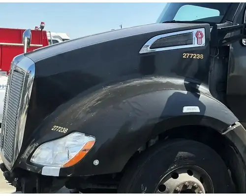 KENWORTH T680 Hood