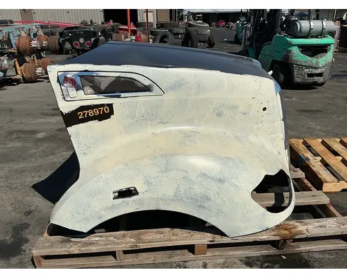 KENWORTH T680 Hood
