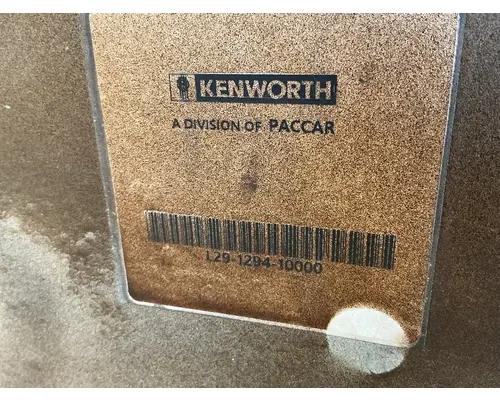 KENWORTH T680 Hood