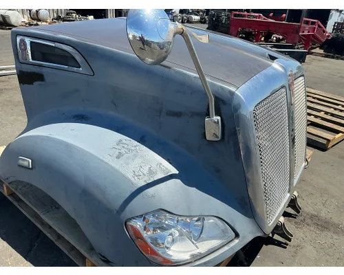 KENWORTH T680 Hood