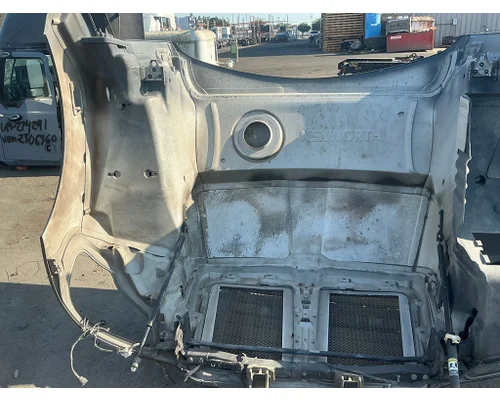 KENWORTH T680 Hood