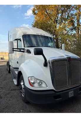 KENWORTH T680 Hood