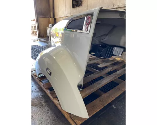 KENWORTH T680 Hood