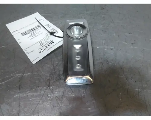 KENWORTH T680 INTERIOR CAB LIGHT