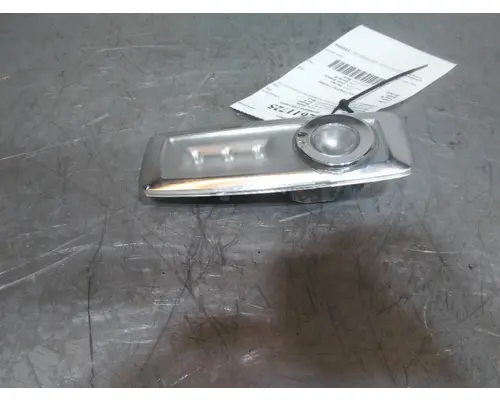 KENWORTH T680 INTERIOR CAB LIGHT