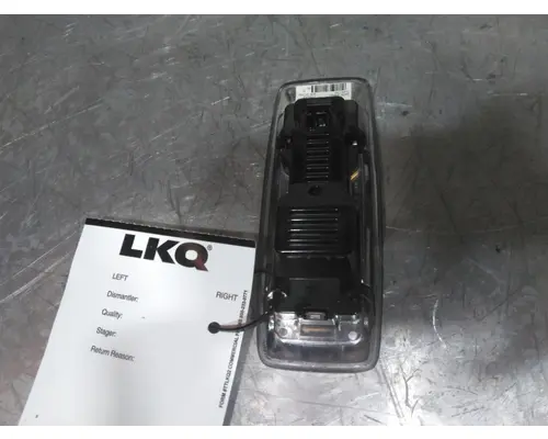 KENWORTH T680 INTERIOR CAB LIGHT