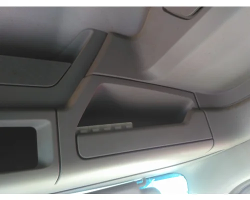 KENWORTH T680 INTERIOR CABINET
