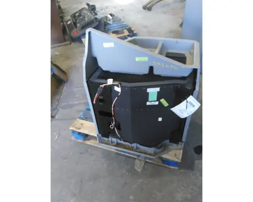 KENWORTH T680 INTERIOR CABINET