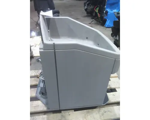 KENWORTH T680 INTERIOR CABINET