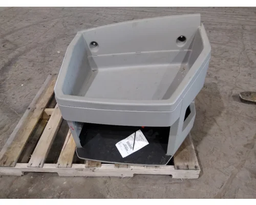 KENWORTH T680 INTERIOR CABINET