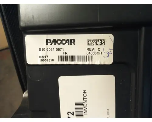 KENWORTH T680 INTERIOR PARTS, MISC.