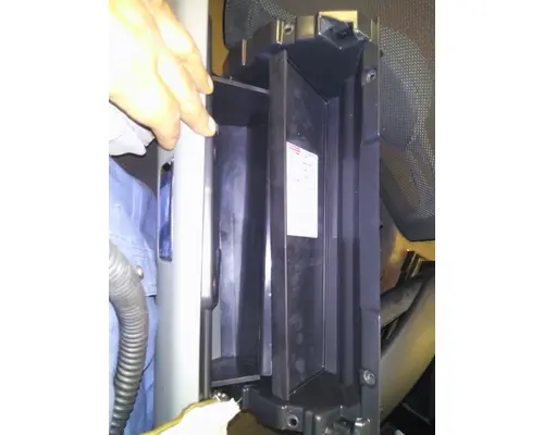 KENWORTH T680 INTERIOR PARTS, MISC.