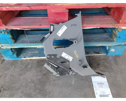 KENWORTH T680 INTERIOR PARTS, MISC.