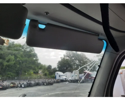 KENWORTH T680 INTERIOR SUN VISOR