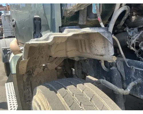 KENWORTH T680 Inner Fender