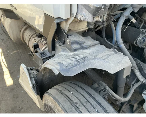 KENWORTH T680 Inner Fender