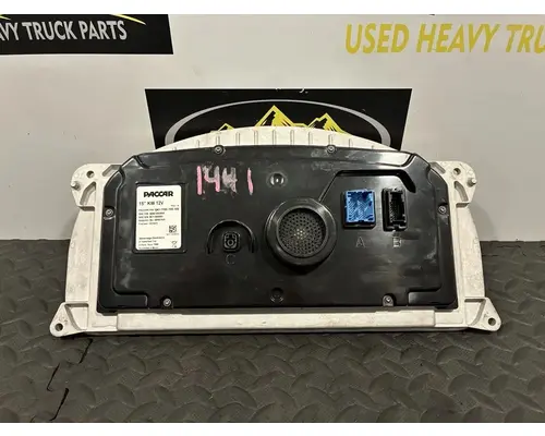 KENWORTH T680 Instrument Cluster