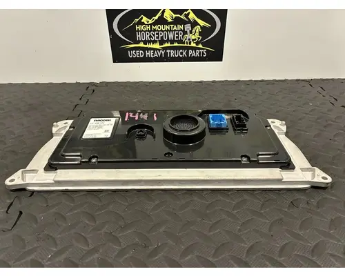 KENWORTH T680 Instrument Cluster