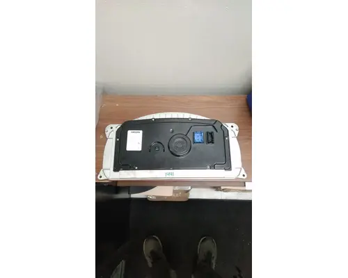 KENWORTH T680 Instrument Cluster