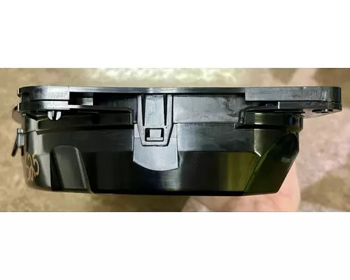KENWORTH T680 Instrument Cluster