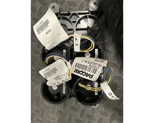 KENWORTH T680 Instrument Cluster