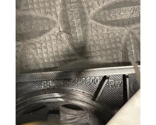 KENWORTH T680 Instrument Cluster