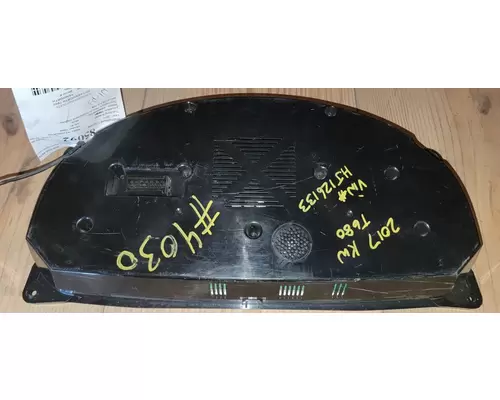 KENWORTH T680 Instrument Cluster