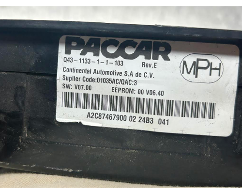 KENWORTH T680 Instrument Cluster