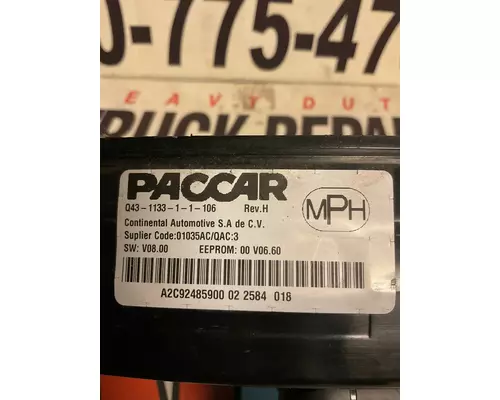 KENWORTH T680 Instrument Cluster