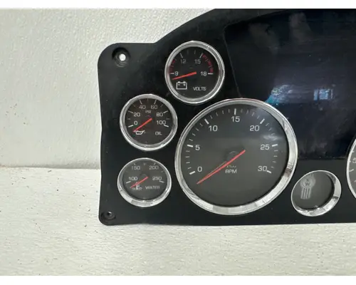KENWORTH T680 Instrument Cluster