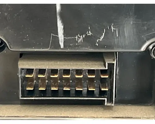 KENWORTH T680 Instrument Cluster