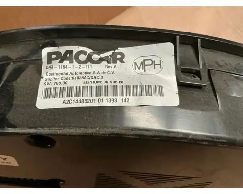 KENWORTH T680 Instrument Cluster