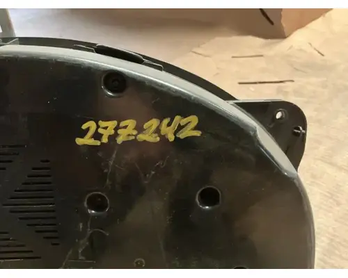 KENWORTH T680 Instrument Cluster