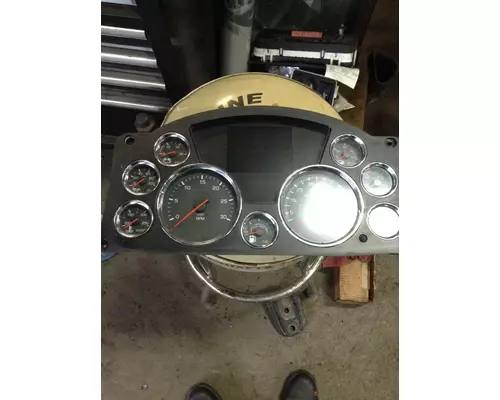 KENWORTH T680 Instrument Cluster