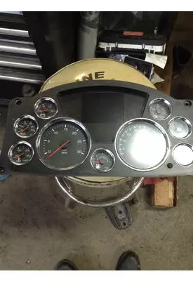 KENWORTH T680 Instrument Cluster