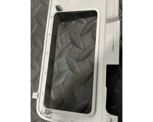 KENWORTH T680 Interior Parts, Misc.