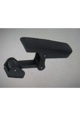 KENWORTH T680 LATCH/LOCK/LEVER